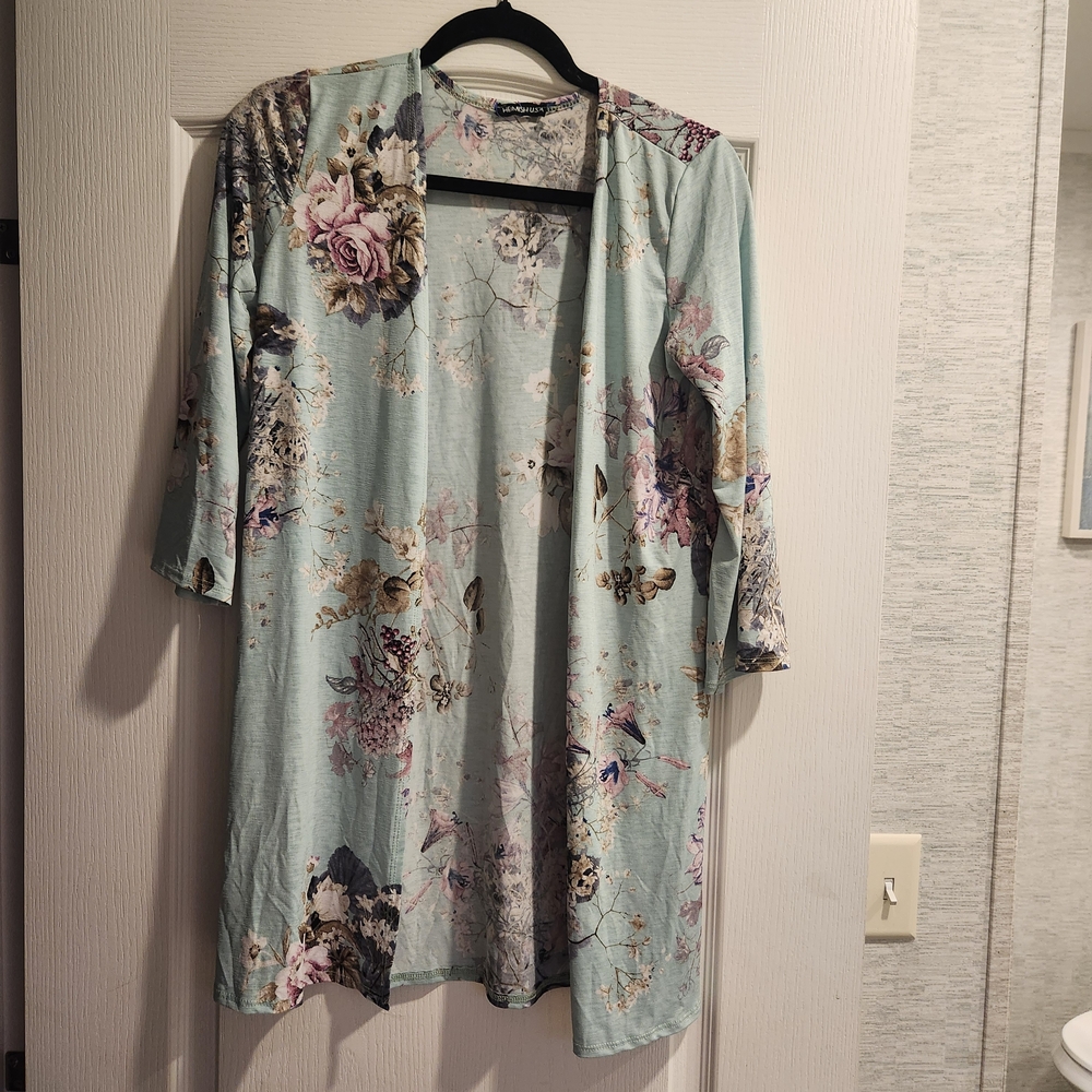 HEIMISH USA Pastel Floral Cardigan Size S Euc